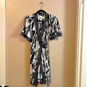 BCBG MaxAzria A-line Black White Kimono Style Bamboo Print Wrap Dress XXS